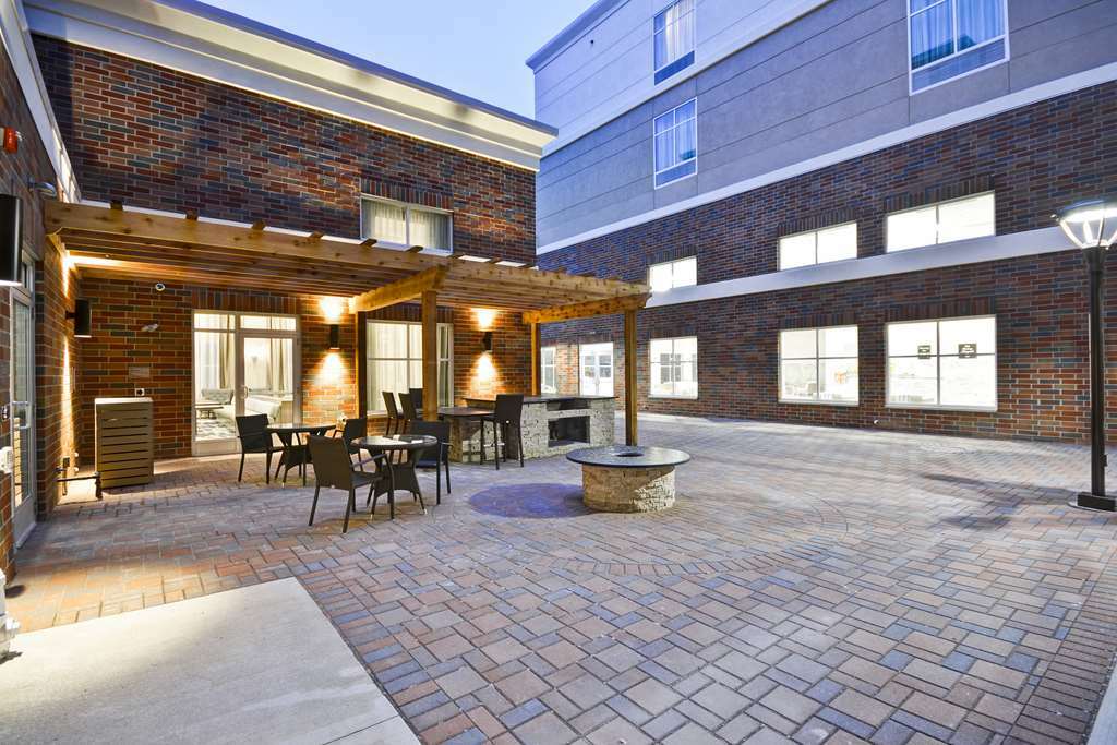 Homewood Suites By Hilton Warren Detroit Экстерьер фото